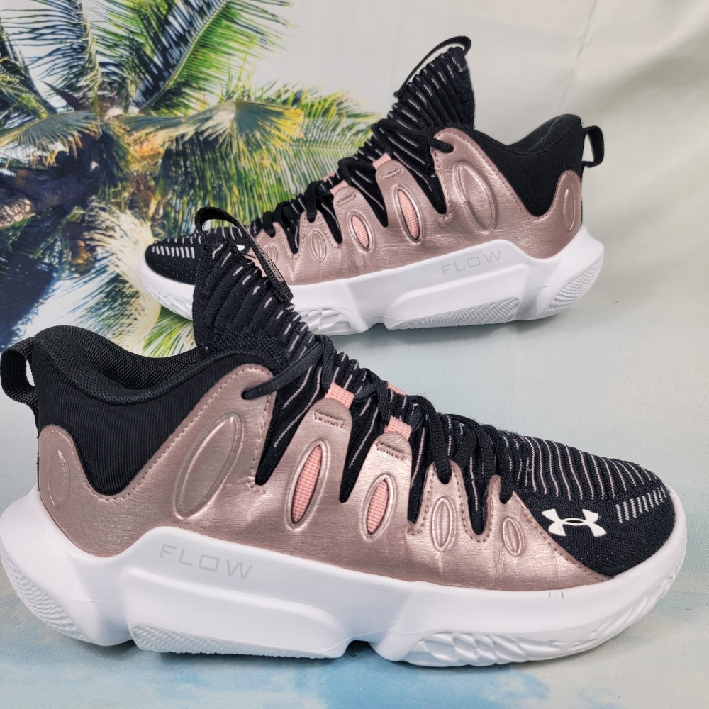 Under Armour Flow Breakthrough 4 Womens 9.5